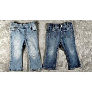 ✨ Bundle of TWO adorable Old Navy toddler flare jeans in size 2T! ✨
